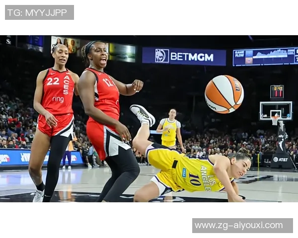 2017年WNBA季后赛火花队与天空队激战回顾与精彩瞬间分析